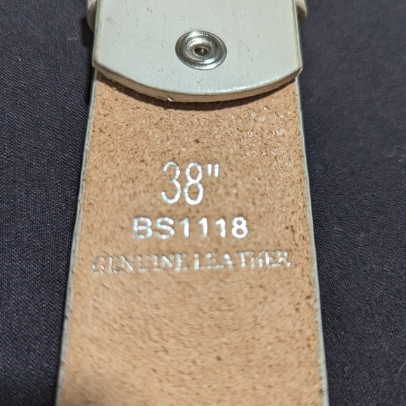 "Fayear" Studded Belt - Picture 3 of 3